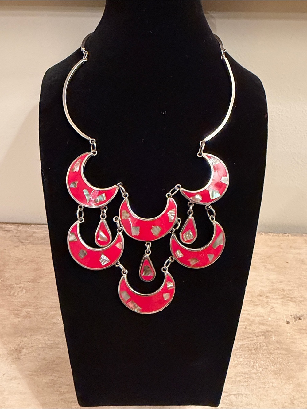 Sterling silver and mother of pearl inlaid red enamel MEXICO stamped necklace